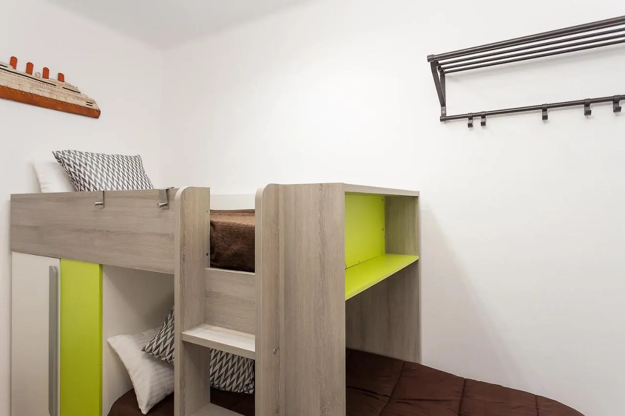Sagrada Familia Butterfly Apartment Barcelona 0*,  Spain