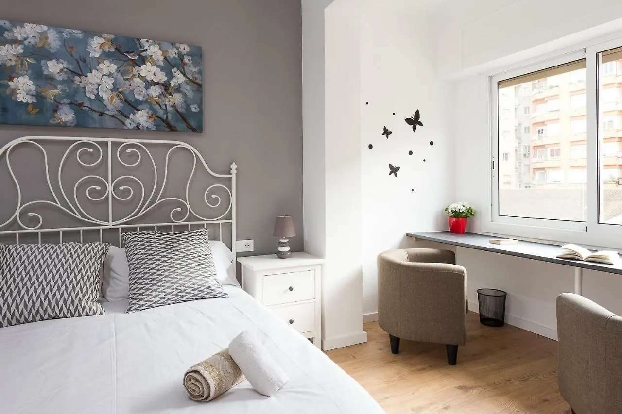 Sagrada Familia Butterfly Apartment Barcelona 0*,  Spain