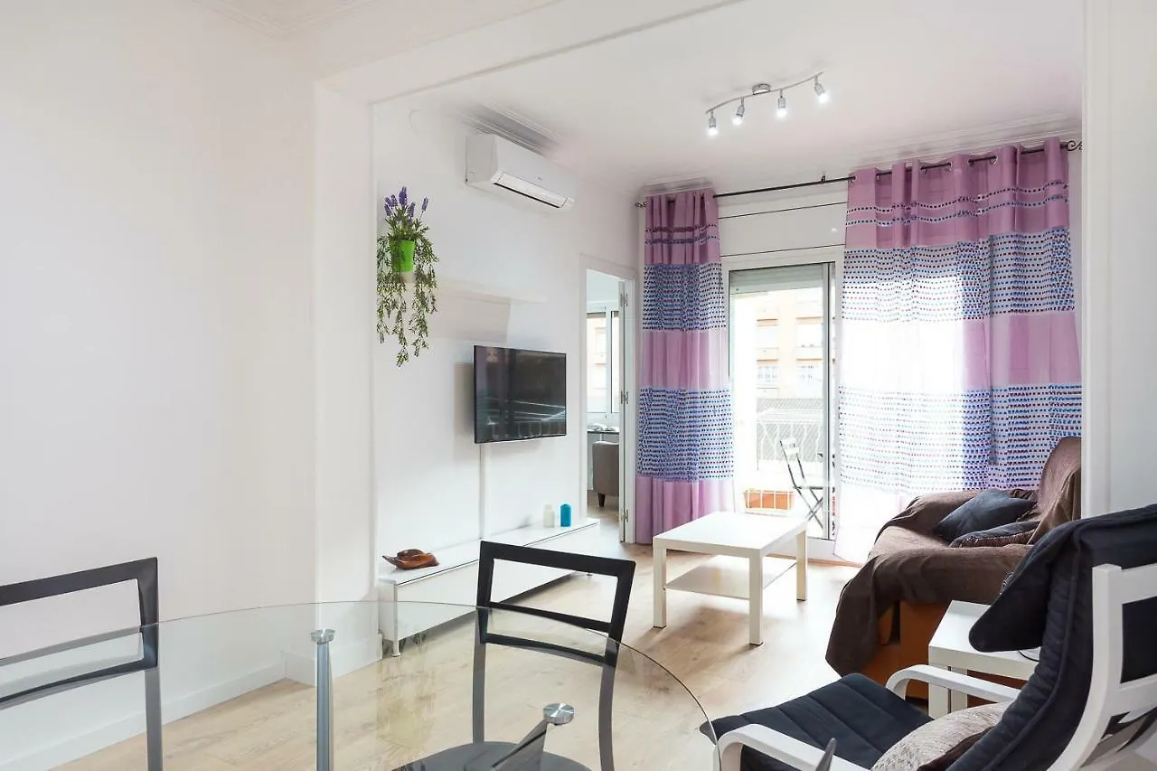 Sagrada Familia Butterfly Apartment Barcelona Spain